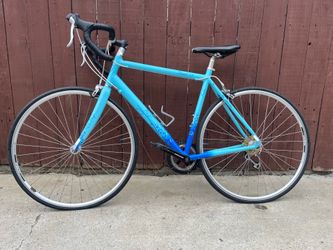 Fuji women bike size 53 / 9 gears/ freshly tund up shimano tiagra components ready for the road