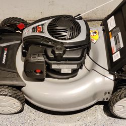 Murray

21 in. 140 cc Briggs and Stratton Walk Behind Gas Push Lawn Mower with Height Adjustment and with Mulch Bag

