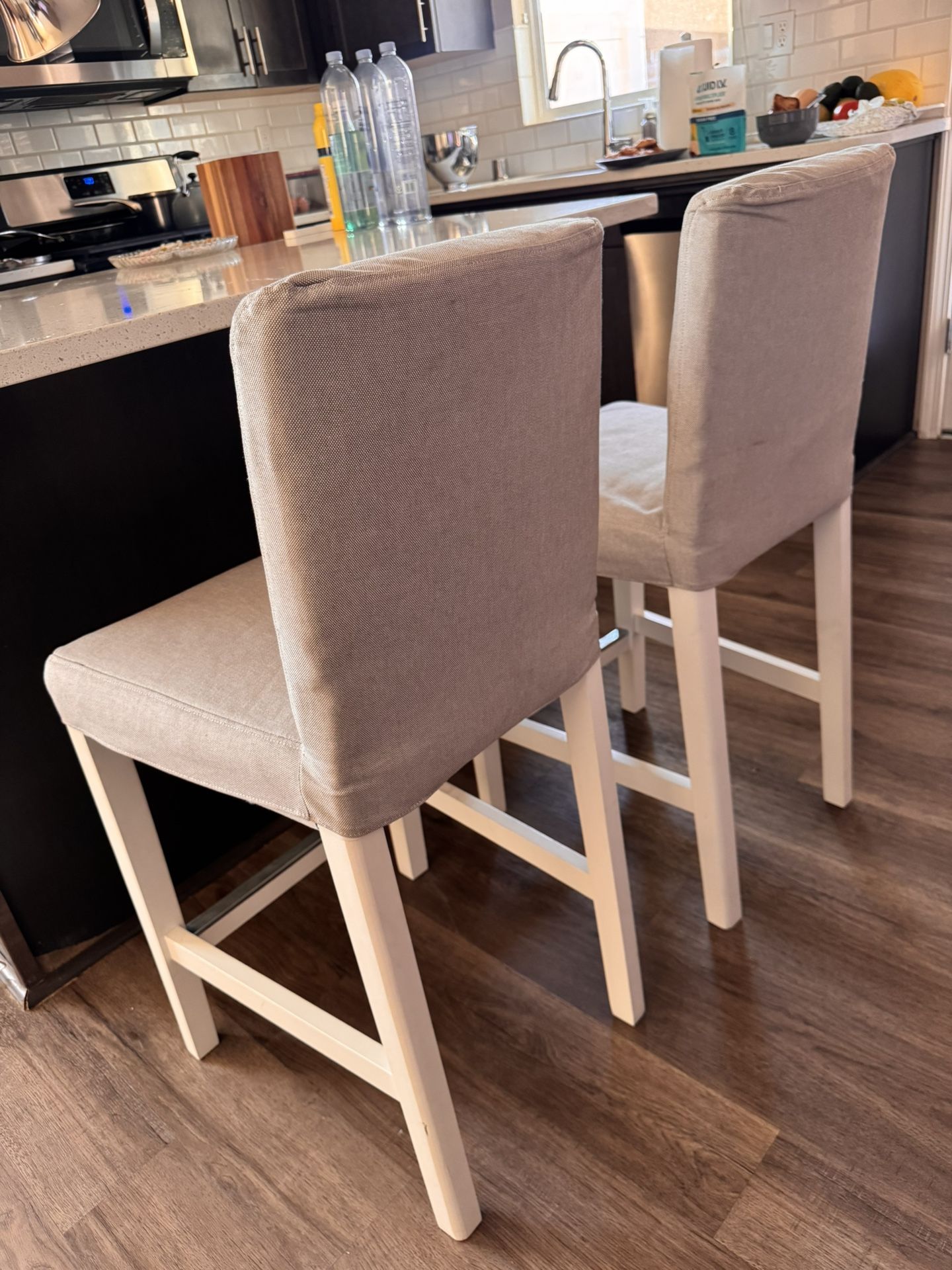 2 high bar stools Chair