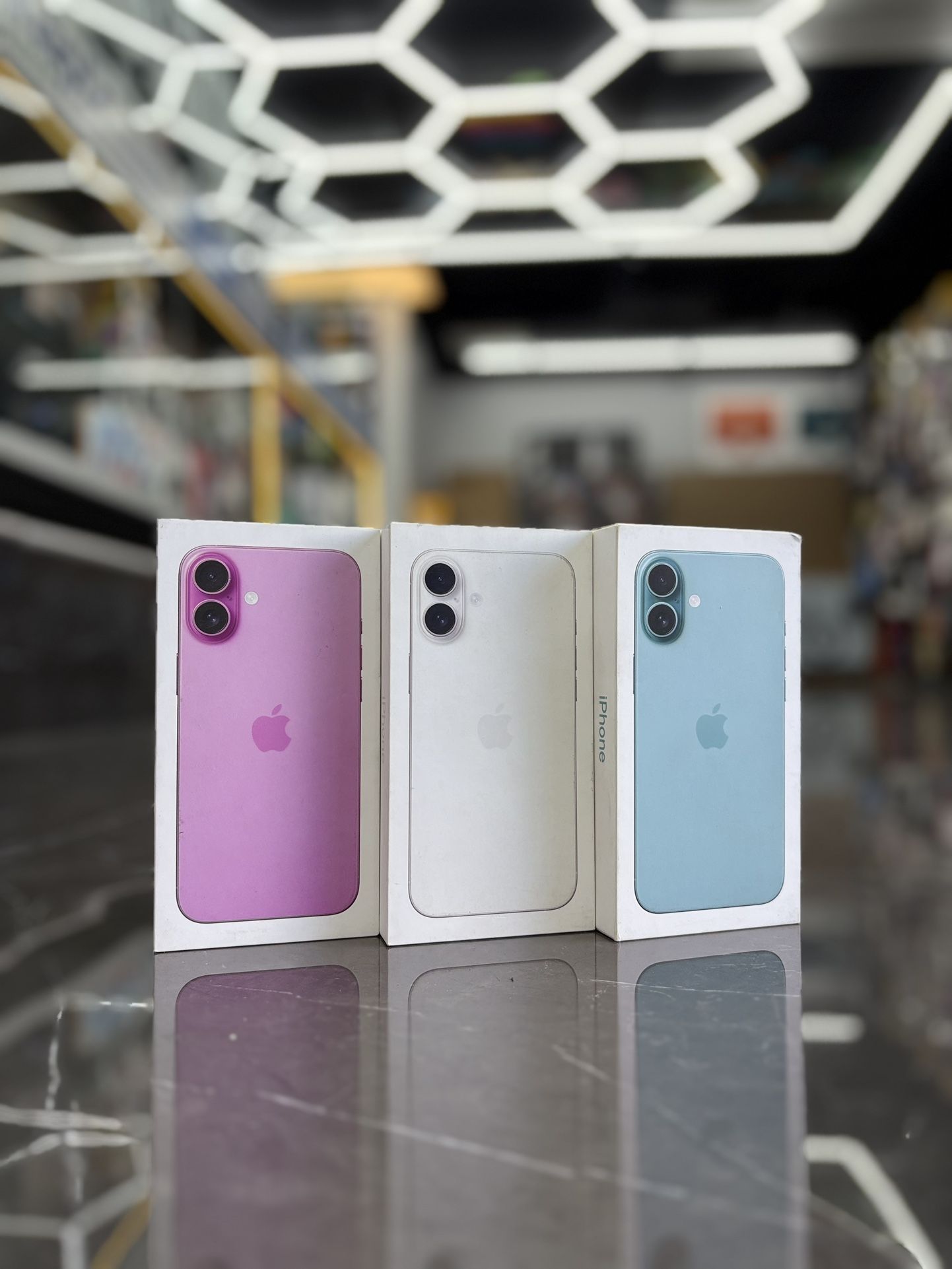 iPhone 16 ( Brand New) (TAKE IT HOME IN PAYMENTS TODAY)