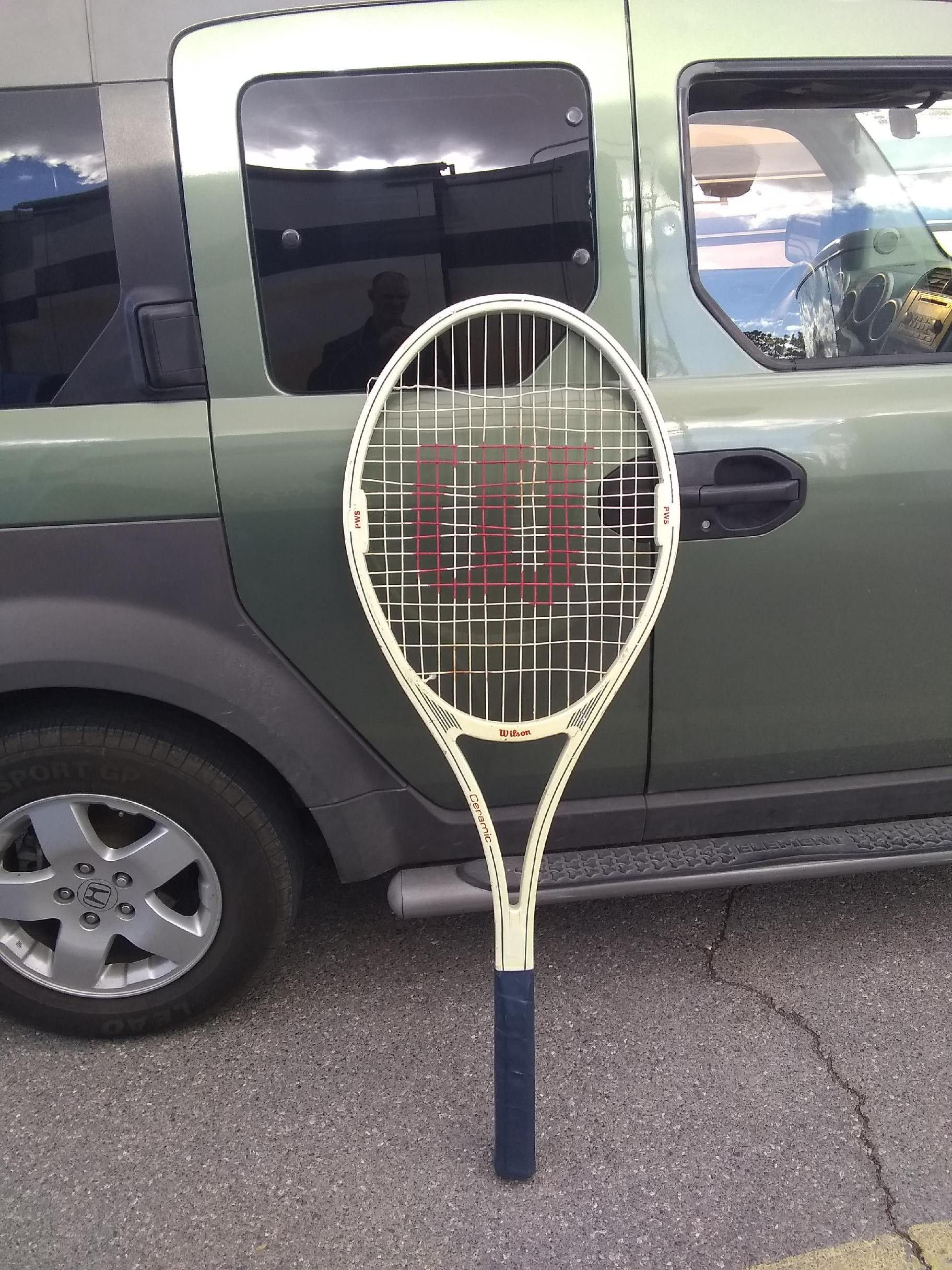 Wilson super-sized tennis racket