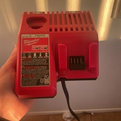 M12/M18 Charger