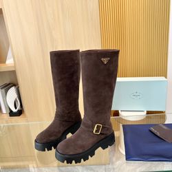 Prada women's shoes (with box)