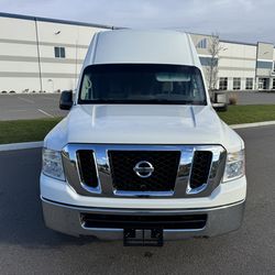 2017  Nissan NV 2500  HD SL