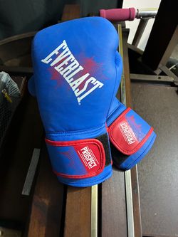 Youth boxing gloves