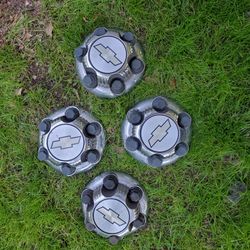 Set Of 4 Used but in Good Condition Chevy Silverado Wheel Caps