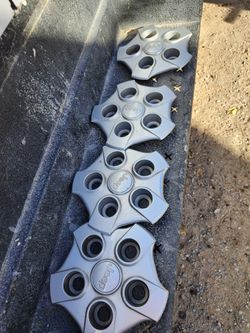 JEEP PATRIOT WHEEL CAPS