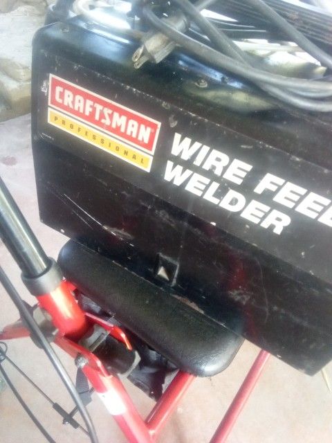 CRAFTSMAN PROFESSIONAL WELDER