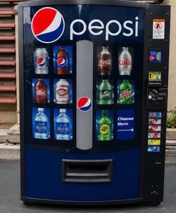 😀 2 Vending Machines 😀
