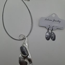 Elephant Pendant Necklace Set