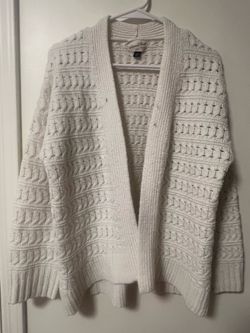 Cream Colored Knit Cardigan – Size XS/S