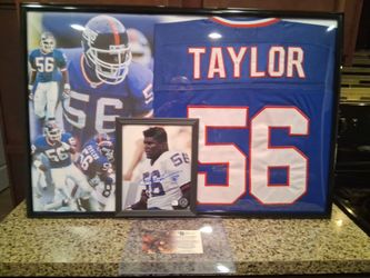 LAWRENCE TAYLOR HOF NEW YORK GIANTS STITCHED,BRANDED,AUTHENTIC FRAMED JERSEY/8X10 SIGNED Photo/COA.