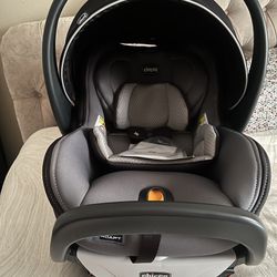 chicco Fit 2 Adapt Rear Facing Infant & Toddler Car Seat