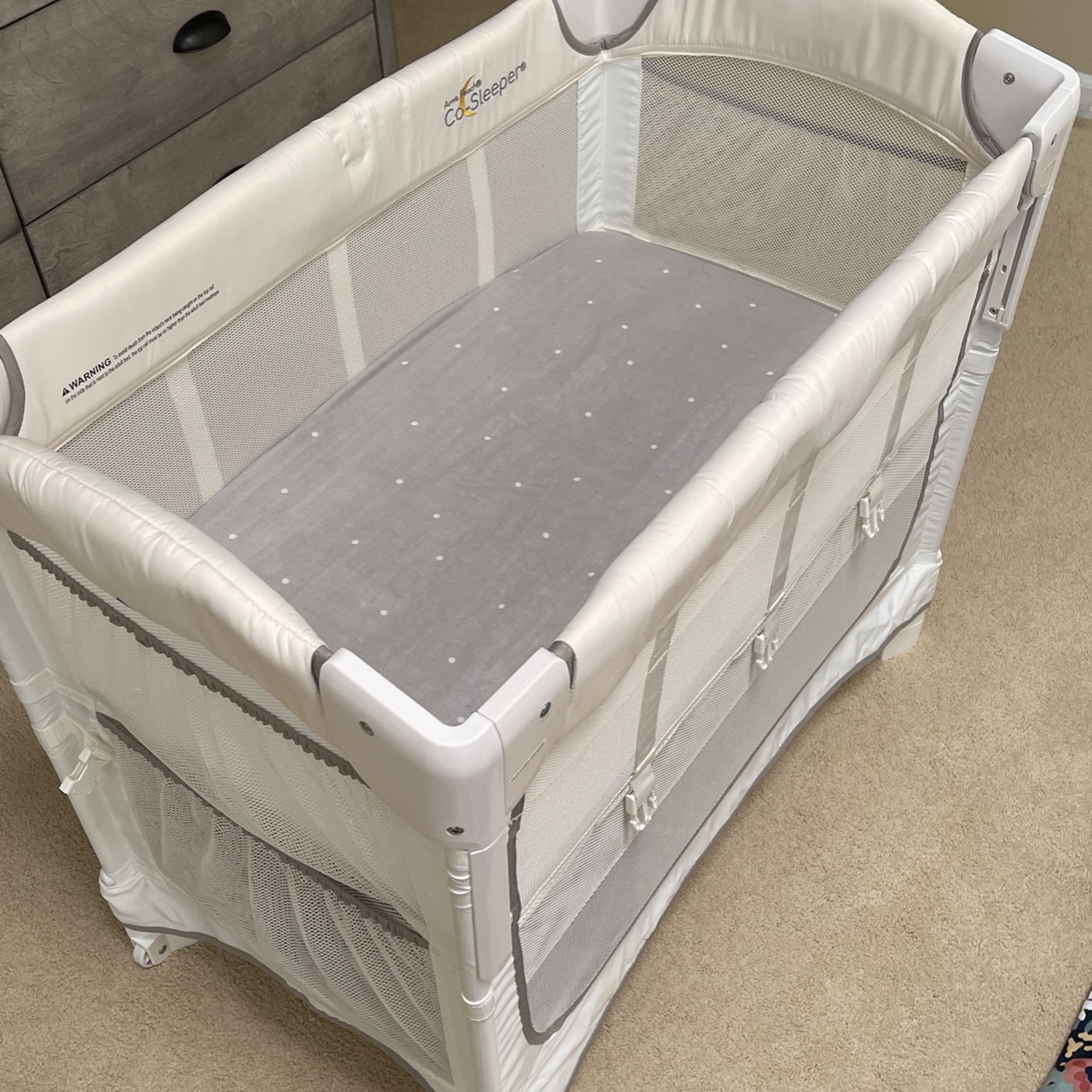 Arm’s Reach Co-sleeper Bassinet 