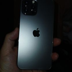 IPHONE 12 PRO MAX 128 G! LIKE NEW $650.00, SELLINGBAS I GOT A NEW ONE 15