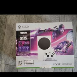 Xbox Series S With One Controller 