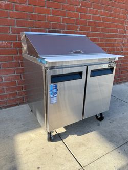 Dukers 36” mega top 15 pan Commercial Food Prep Table Refrigerator in Stainless Steel with Mega Top