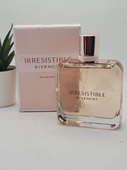 Givenchy
 
Irresistible Eau de Parfum

2.7 fl