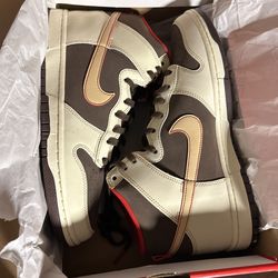 11 Men’s Nike Dunk High Chocolate Linen