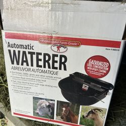automatic waterer farm animal water horse cattle goats new in box livestock
