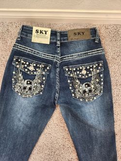 NWT SKY Bootcut Jeans Size 13/14 – Studded Skull Pocket Design