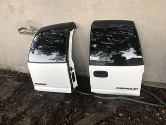 2003 Chevy Tahoe Barn Doors