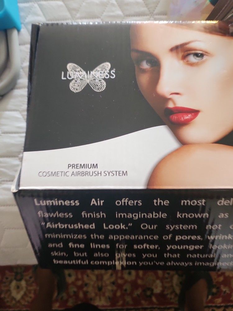 Luminescent Airbrush System