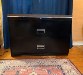 Great 2 drawer Legal File Cabinet Lock & Key & free hanging files