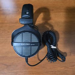 Beyerdynamic DT 990 Pro 250 OHM
