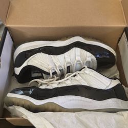 Jordan 11 Retro Low Concords Size 2