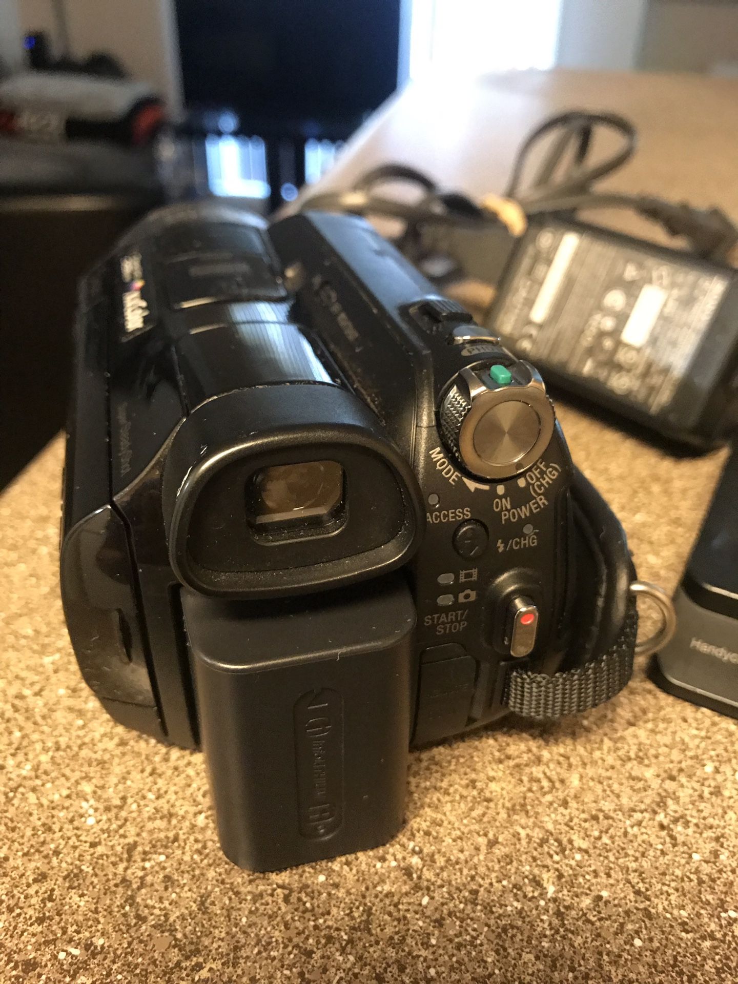 Sony HDRSR7 60GB High Definition Hard Disk Drive Camcorder With Charging Cradle Handycam for