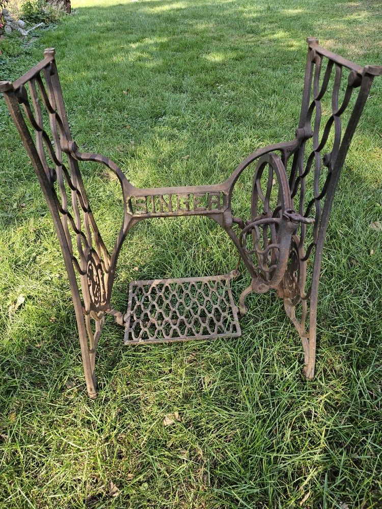 Singer Sewing Machine Base