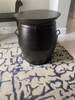 METAL BARREL TABLE