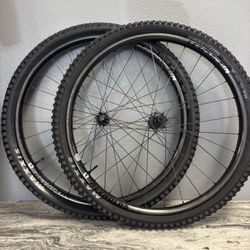 BLACK LABEL Reynolds Industry 9 Wheelset - SUPERBOOST