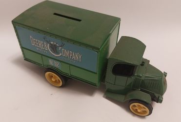 Ertl John Deere Truck Bank 1/38 ~ 1926 MACK "BULLDOG"