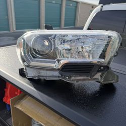 Headlights Tacoma Trd DRL