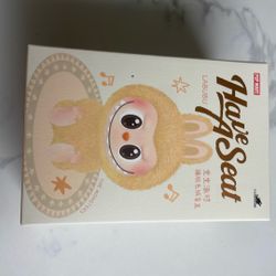 Labubu (HAVE A SEAT)