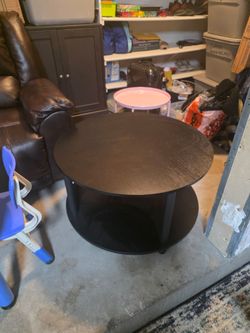 Black round coffee table