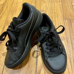 Puma Shoes Little boys Size 13.5