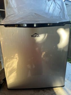 Walsh Silver Mini Fridge with reversible door