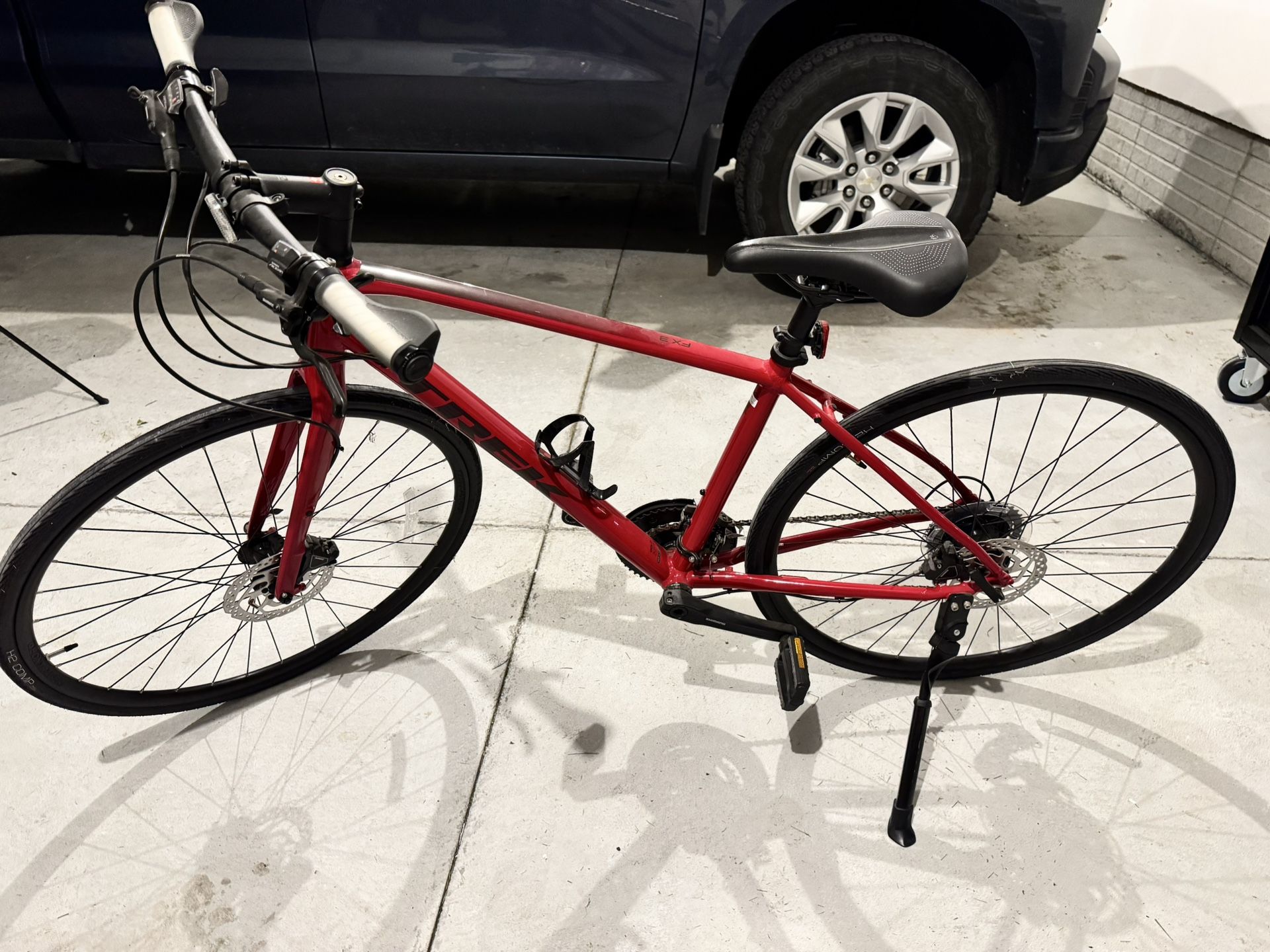 π΄ TREK FX3 π΄