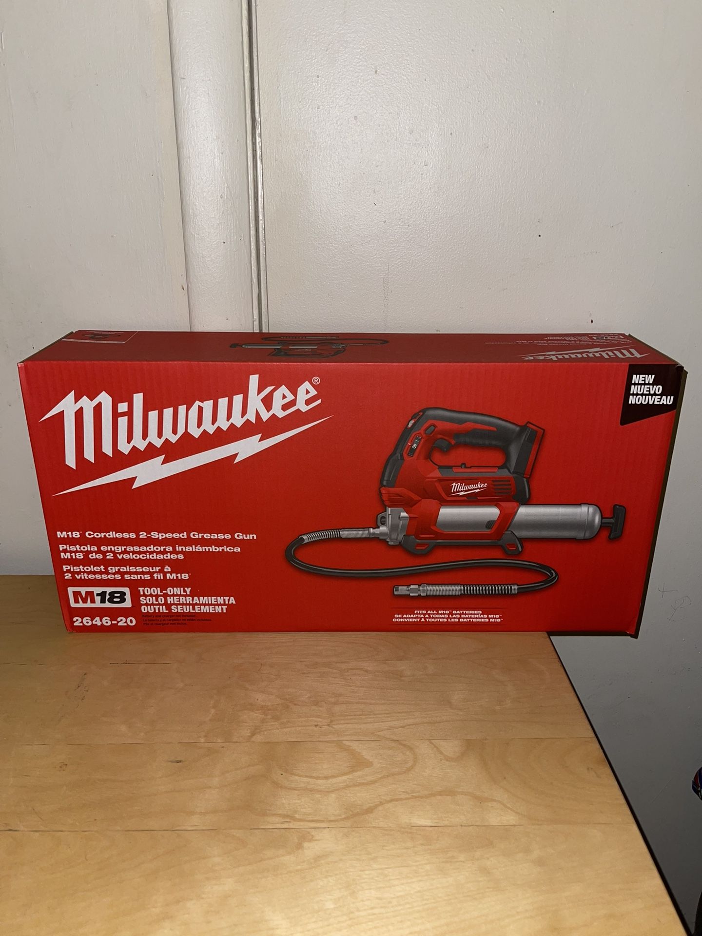 Milwaukee M18 Grease Gun 2-Speed (NEW)