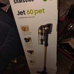 Samsung Jet 60 Pet Vacuum 