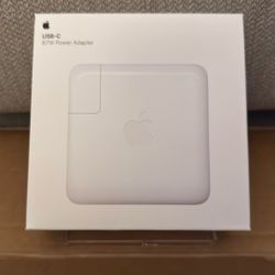 USB-C 87w Power Adapter