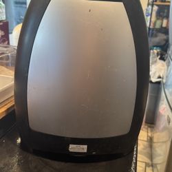 Touchless Canister Vacuum 