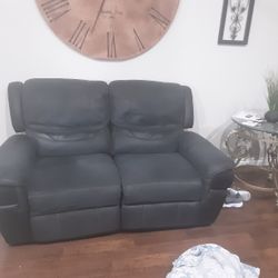 Black Recliner Sofas