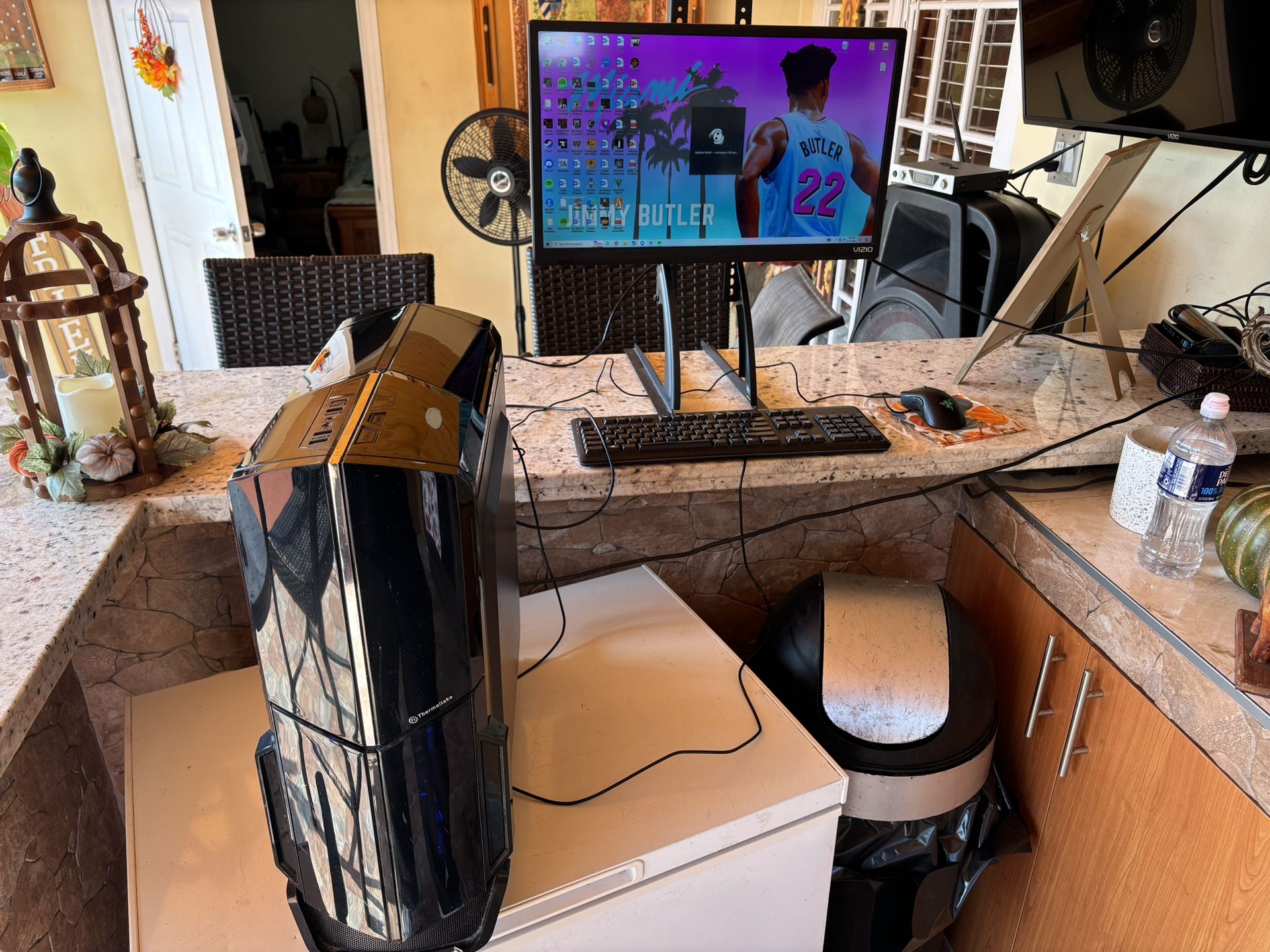 CUSTOM GAMING COMPUTER