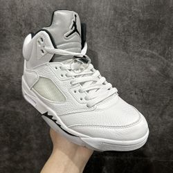 Air Jordan 5 Retro 'White Black'
