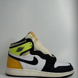 Nike Air Jordan 1 Retro High OG "Volt Gold"