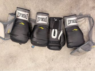 Boxing gloves